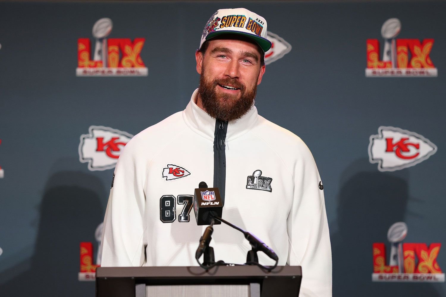 travis kelce net worth